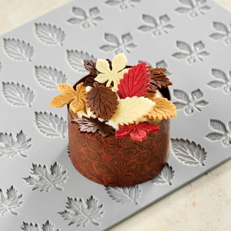 Silikónová forma na dekoráciu Foliage, 300x200 mm – PAVONI 1