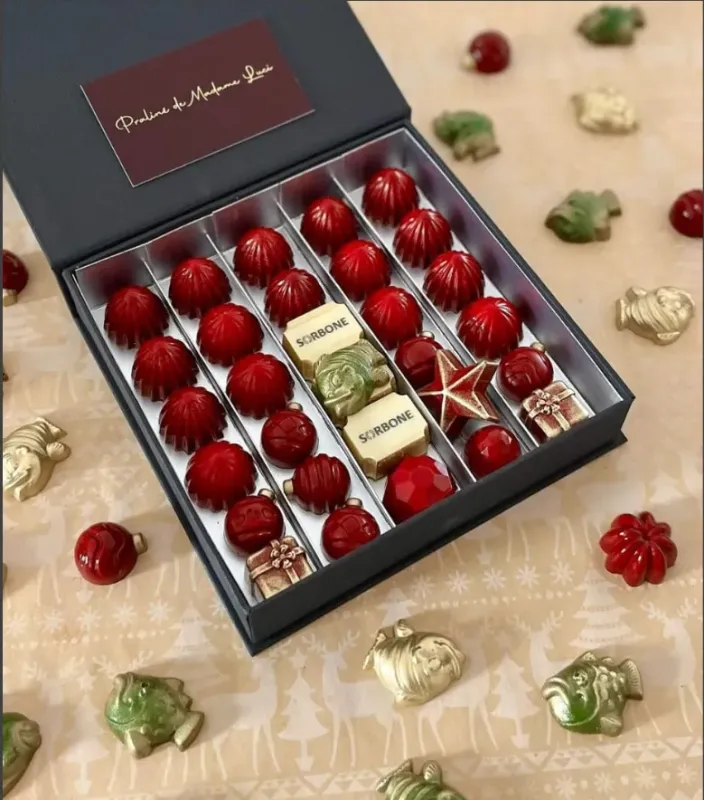 Magnetická krabička na 49 ks praliniek, čierna – PASTRYMARKET 3