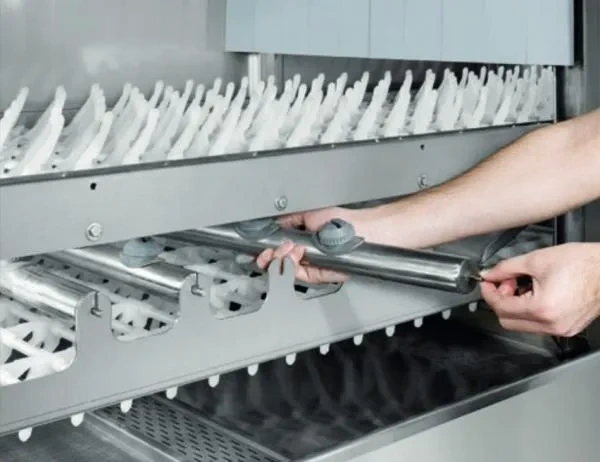 Tunelová pásová umývačka riadu ENR 7200 – ELFRAMO 2